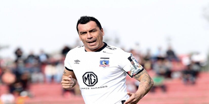 Esteban Paredes sobre el clásico: “Estamos obligados a ganar”