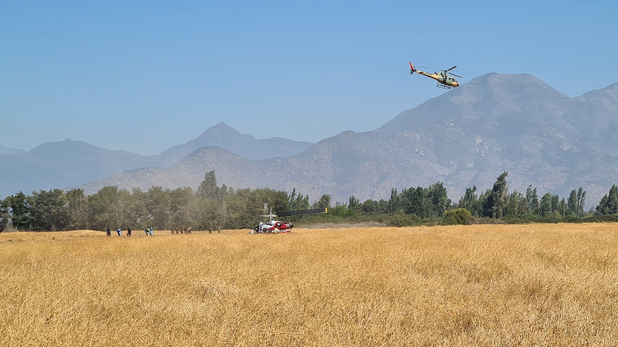 Helicóptero capotó al interior de un predio en la Región de O’Higgins