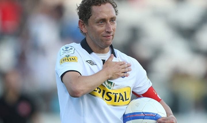 Luis Mena asume nuevo cargo en Colo Colo