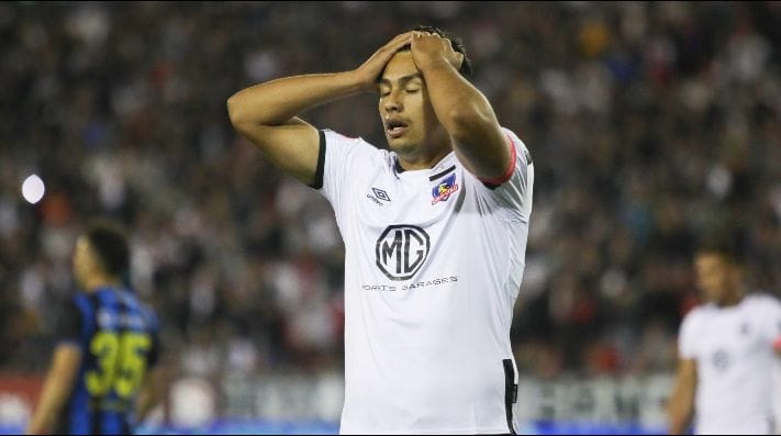 Tirón de orejas y a vivir en la Casa Alba: Colo Colo tomó medidas disciplinarias con Iván Morales