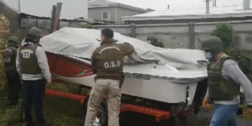 Encuentran una lancha robada en Futrono en la población John Kennedy de Concepción