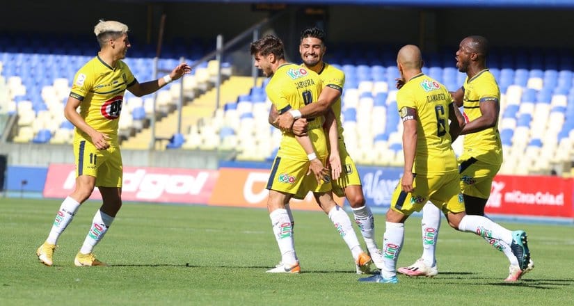 La Universidad de Concepción se alista para el debut en la Primera B