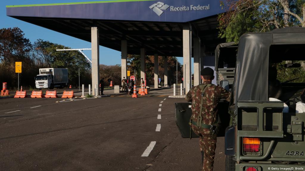 En estado grave se encuentra efectivo del Ejército atropellado durante toque de queda en Curicó