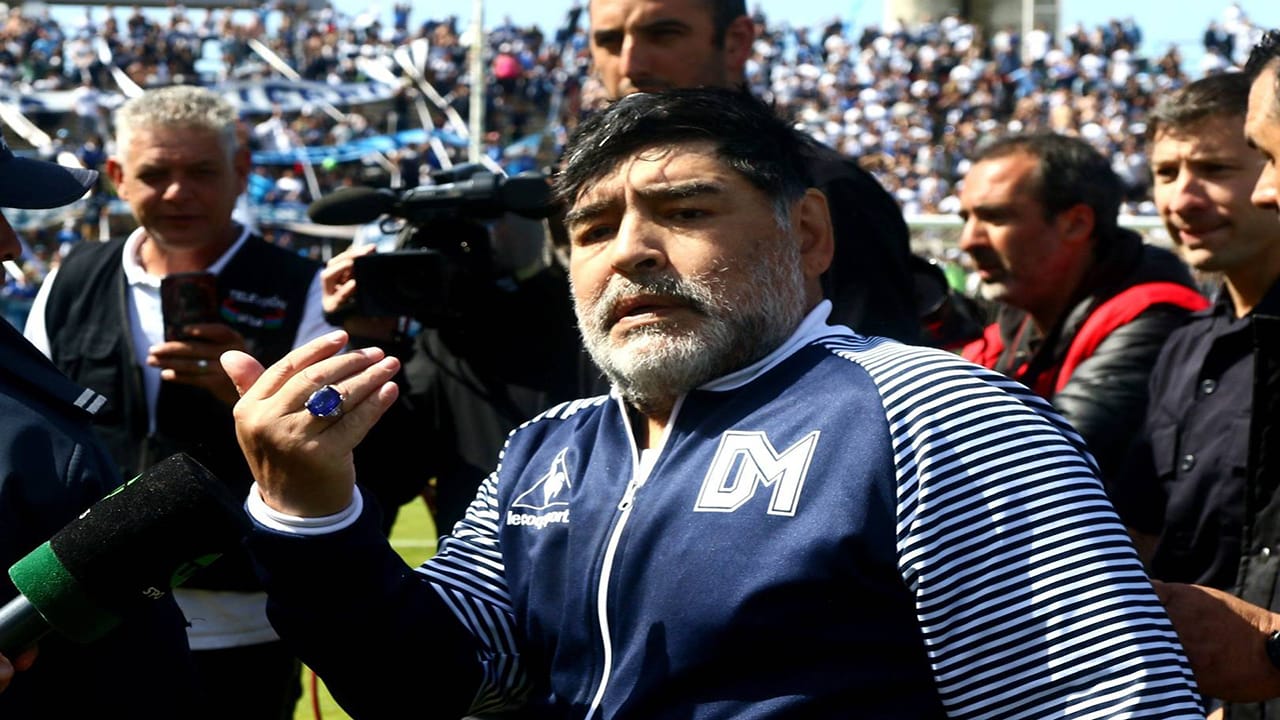 “El gordo se va a cagar muriendo”: revelan audios de médico de Maradona antes de la muerte del astro