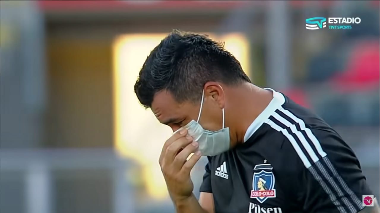 Hermana de Esteban Paredes criticó a Colo Colo por la salida del goleador