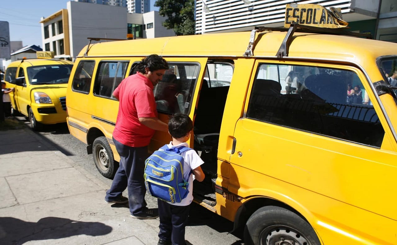 Presentan protocolo para furgones escolares por eventual regreso a clases
