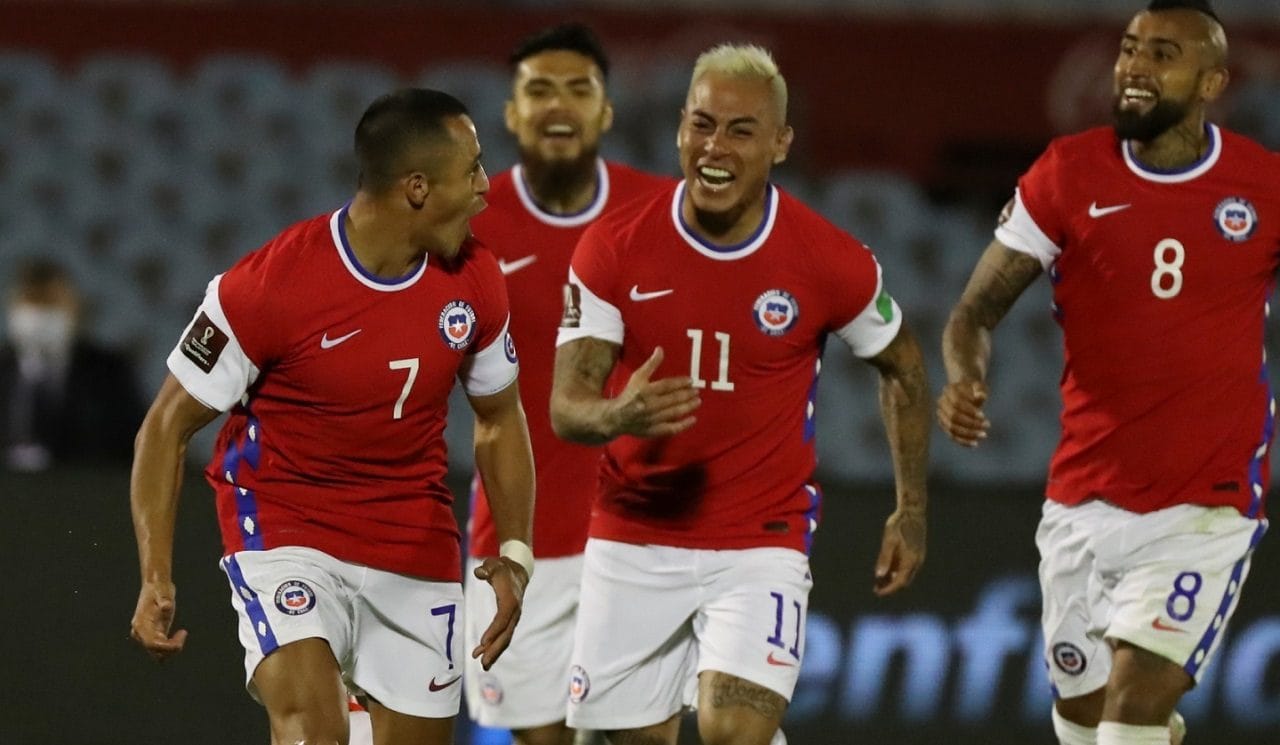 Rumores aseguran que posible técnico de la selección chilena llegó a país