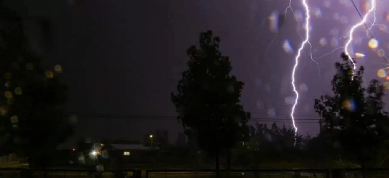 Emiten aviso por probables tormentas eléctricas en la Región del Biobío