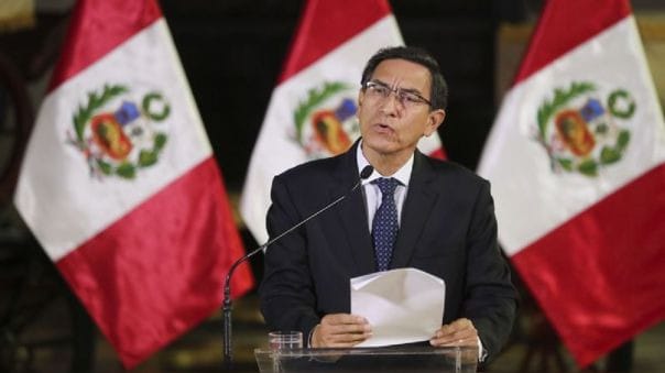 Expresidente de Perú se vacunó antes que todos y afirmó que “no hay delito”