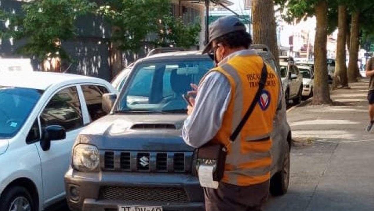 50 conductores fueron infraccionados por estacionar en lugares no autorizados en el centro de Concepción