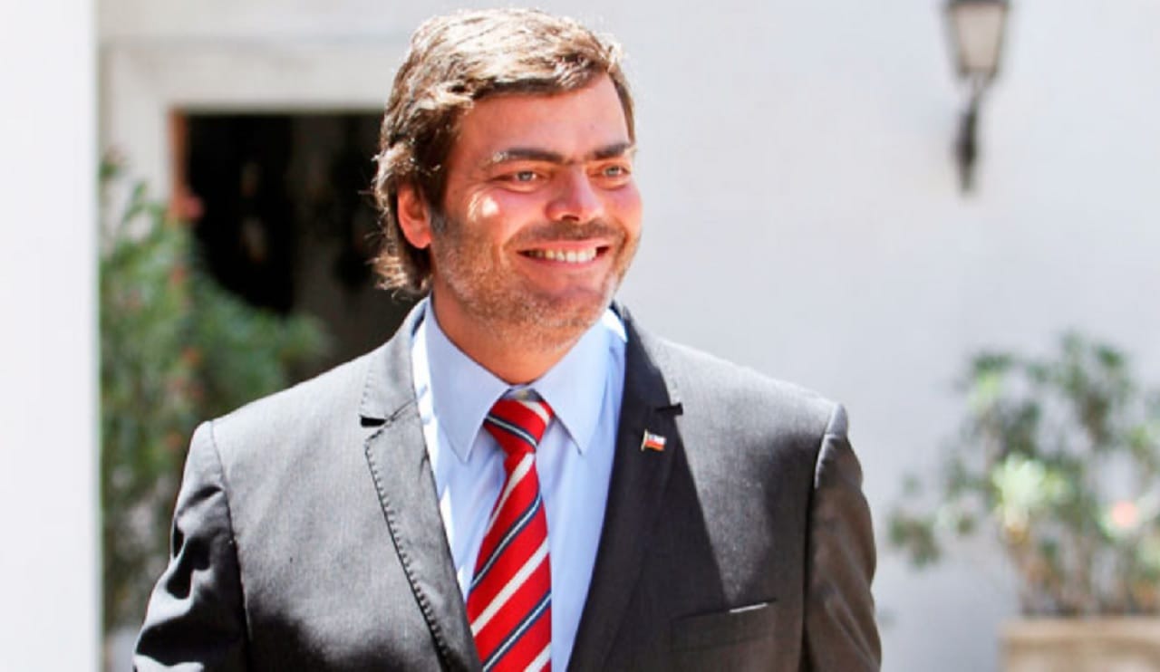 Cristian Barra seguirá trabajando en el Ministerio del Interior tras renunciar a la Macrozona