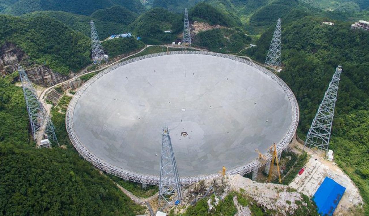 China confirmó el descubrimiento de tres señales de radio que provienen del universo
