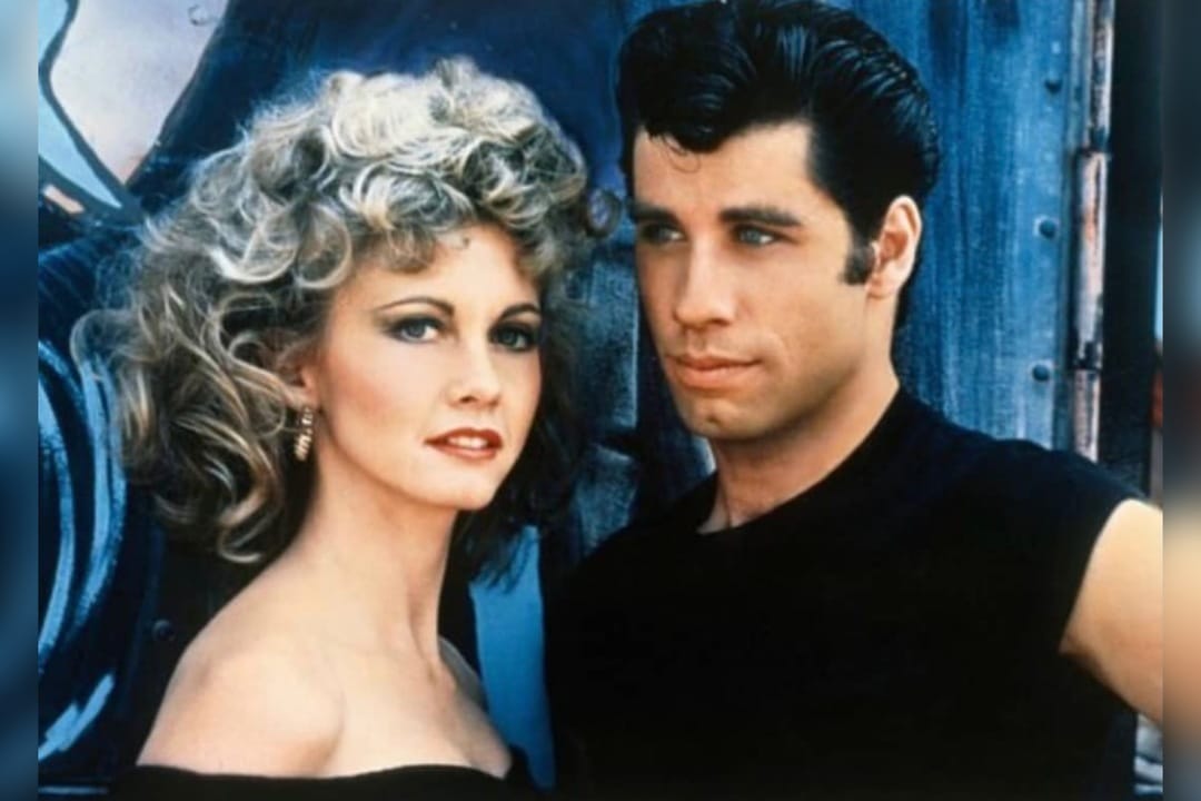 Usuarios en redes sociales piden “cancelar” película Grease por contenido sexista, homofóbico y machista