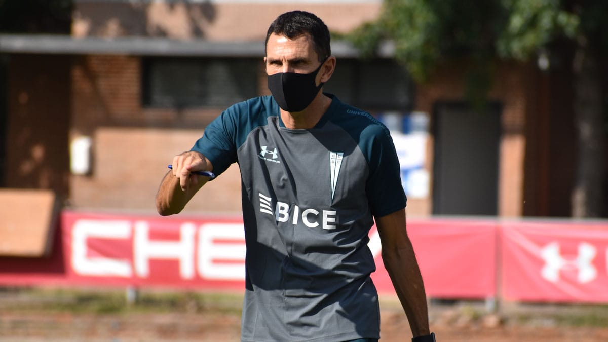 Gustavo Poyet: “Jugar bien y perder es mejor que jugar mal y ganar no corre en mi diccionario”