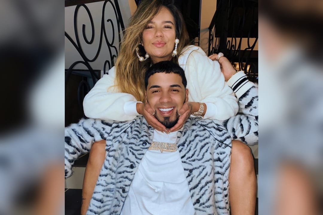 Karol G se reencontró con Anuel AA en pleno concierto