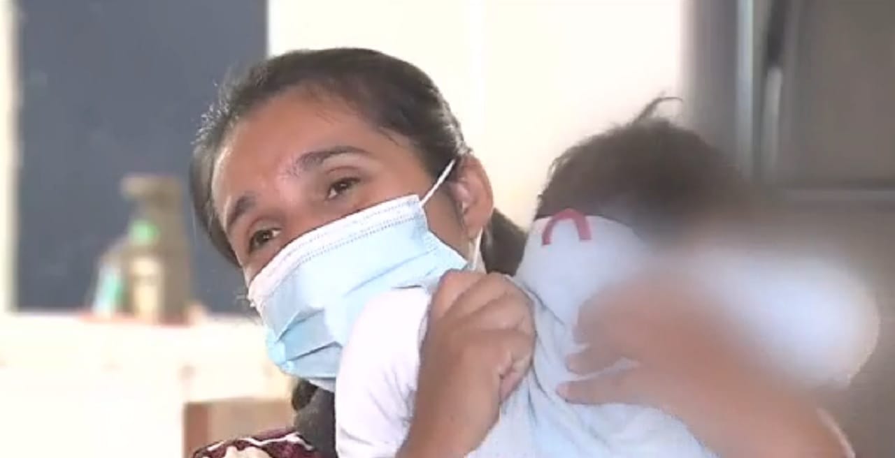 Madre de bebé afectado por gas pimienta: “Estaba ahogado, no abría los ojos. No reaccionaba”