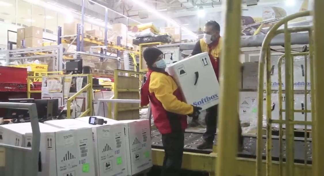 Llega a Chile nuevo cargamento con más de 187 mil vacunas Pfizer