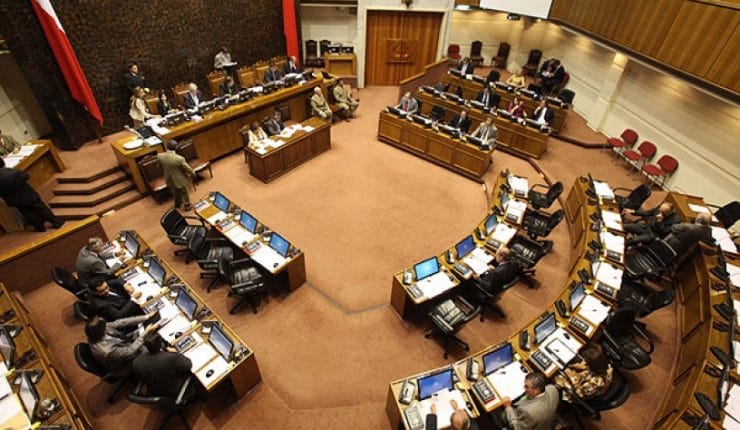 Senado aprueba idea de legislar proyecto que permite elecciones en dos días