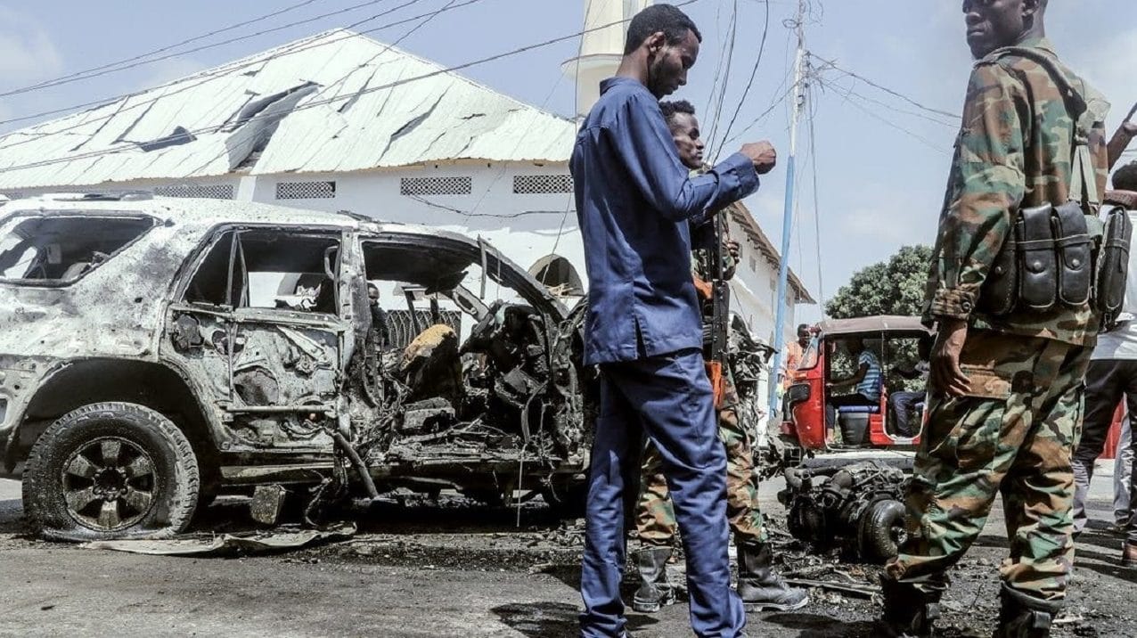 Explosión de coche bomba dejó al menos 25 personas fallecidas en Somalia