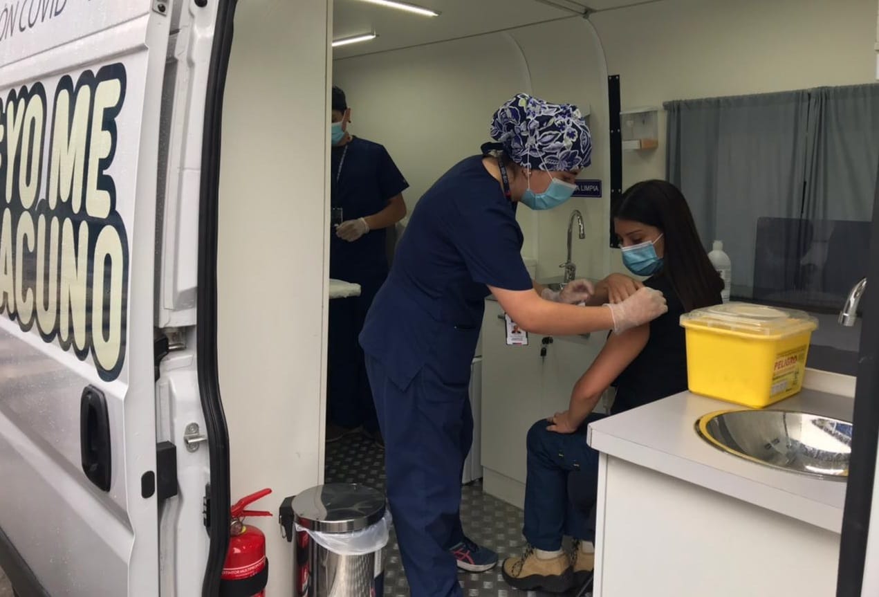 Vacunatorio Móvil potencia el proceso de inoculación en el Biobío