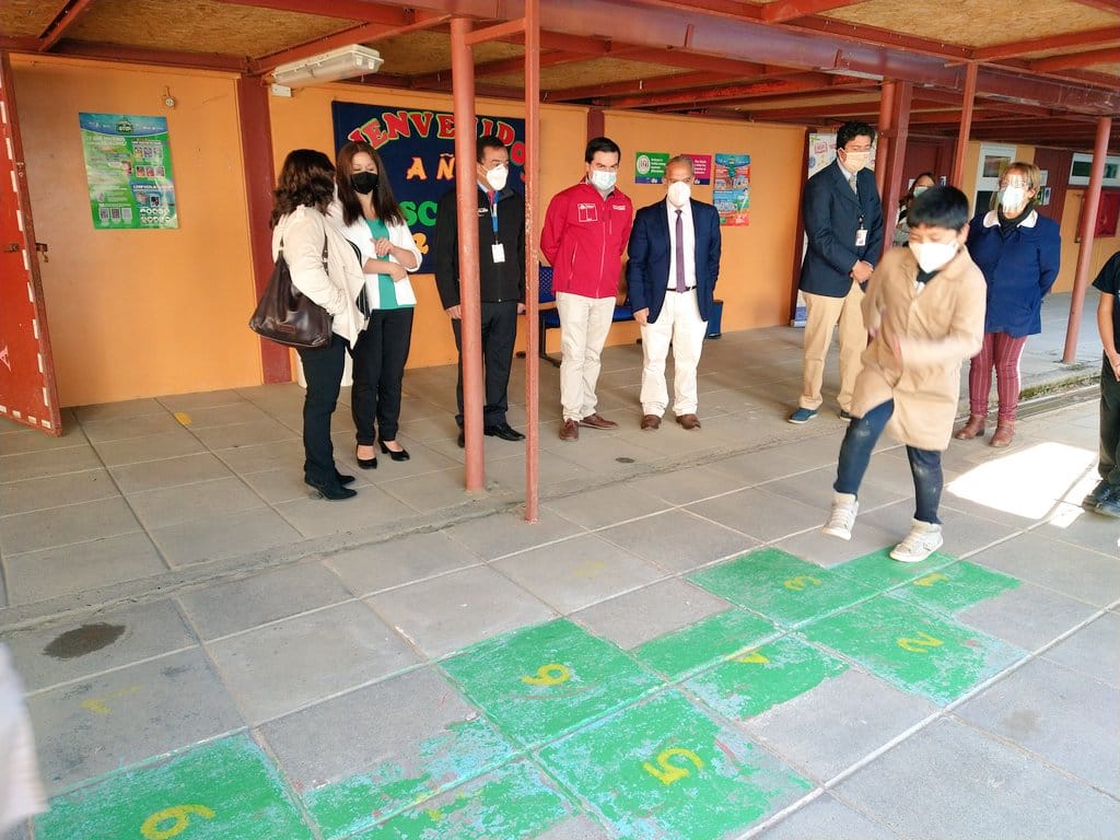 Alumnos de escuelas rurales del Biobío reciben recursos para diagnóstico de aprendizaje