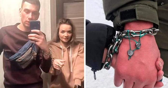 Atravesaban un mal momento: Pareja ucraniana se encadenó por tres meses