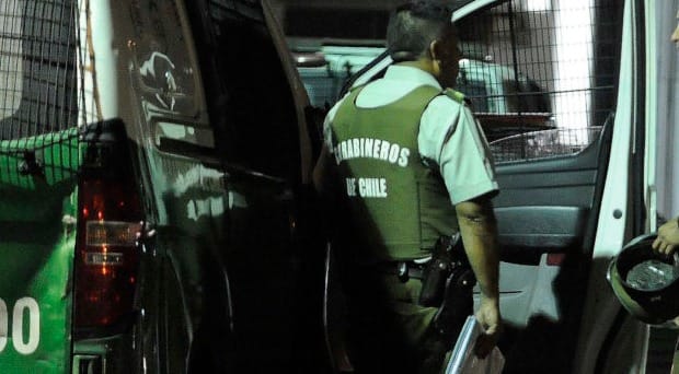 Motociclista muere mientras escapaba de Carabineros