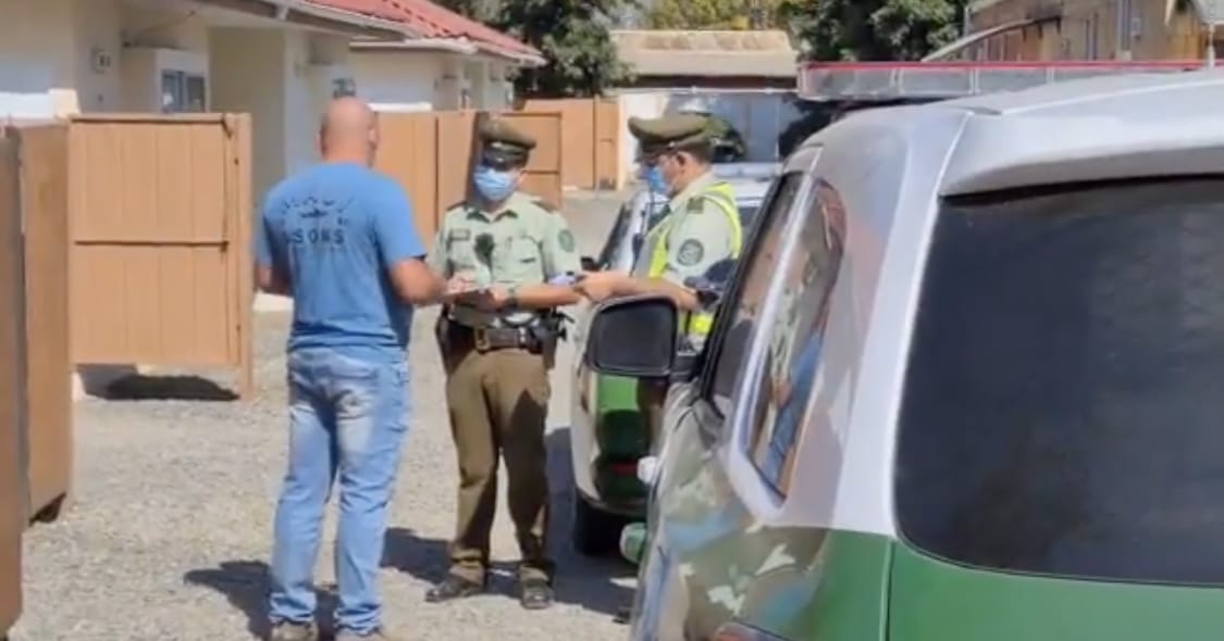 Detienen a 14 personas al interior de motel que funcionaba pese a cuarentena