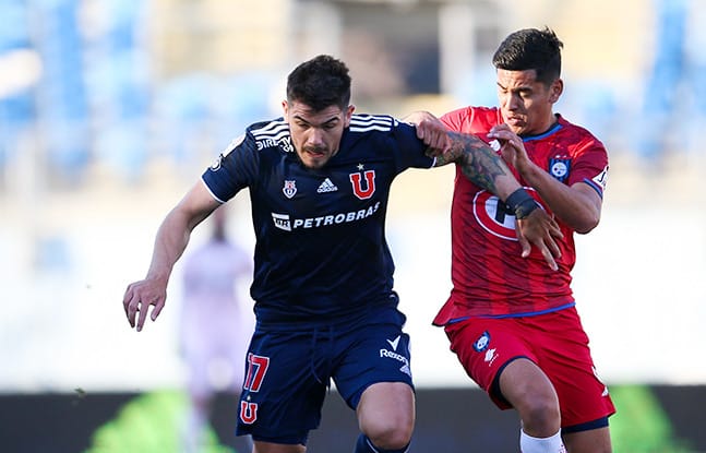 La Universidad de Chile prepara el Superclásico sin su baluarte en la defensa