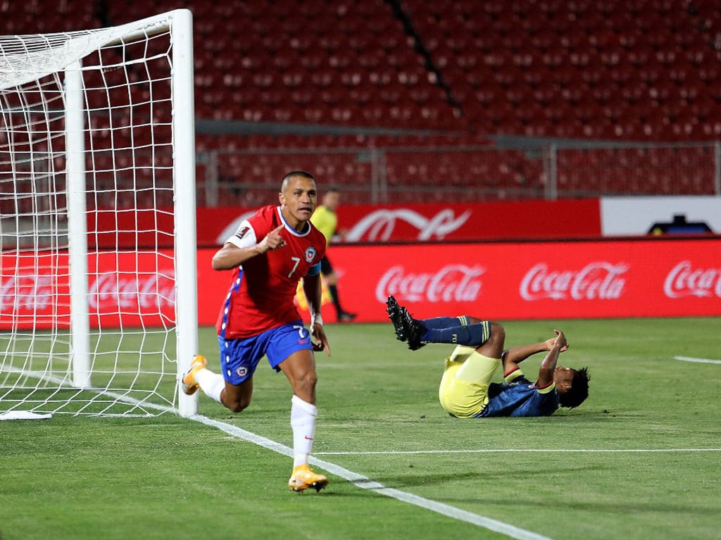 El “Niño Maravilla” se sacó la rabia: “Me pone muy contento anotar por Chile”
