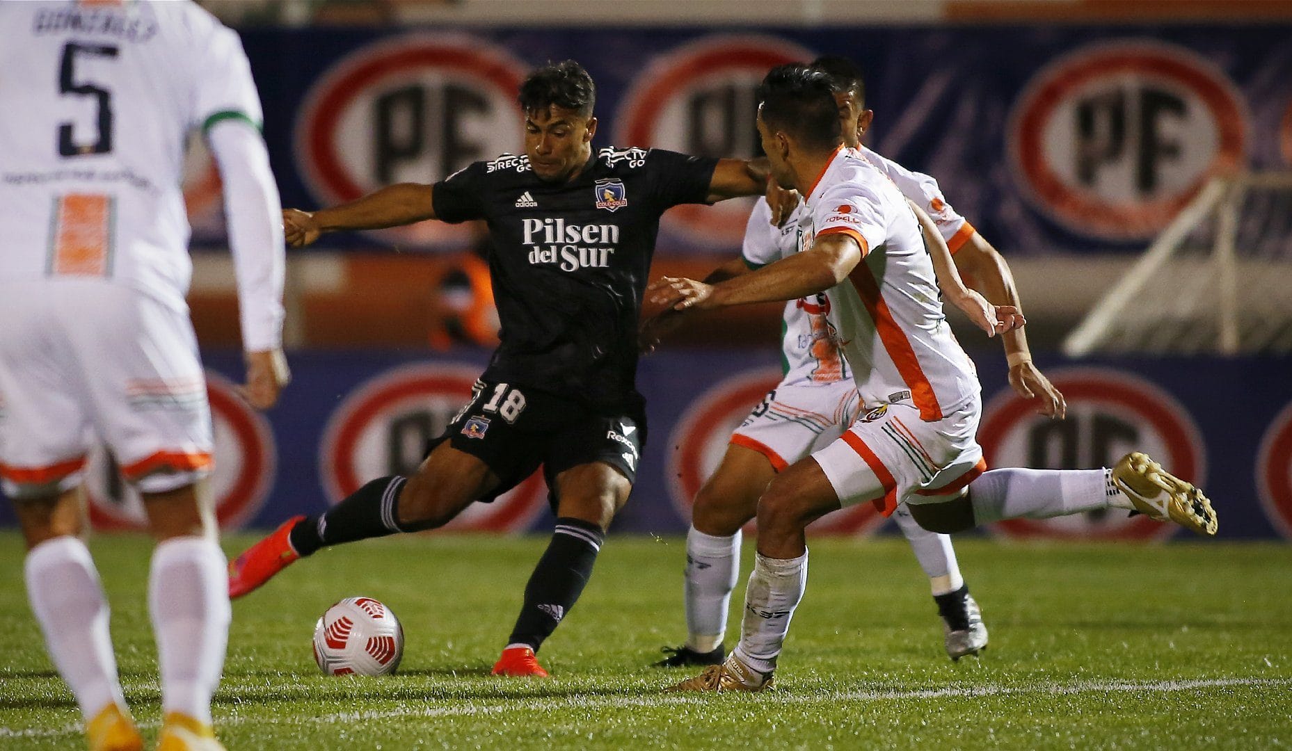 El “Tanquecito” Morales se luce en Colo Colo y los albos ya empiezan a olvidar a Paredes