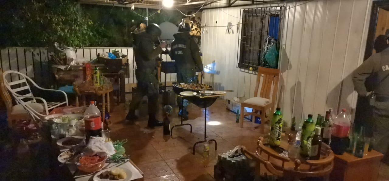 Tenían disco listo y parrilla prendida: Al menos 9 detenidos dejó fiesta clandestina en Cañete