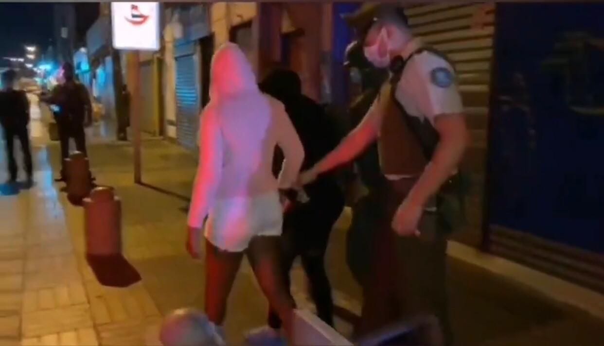 Detienen a 28 personas por nueva fiesta clandestina a pesar del toque de queda