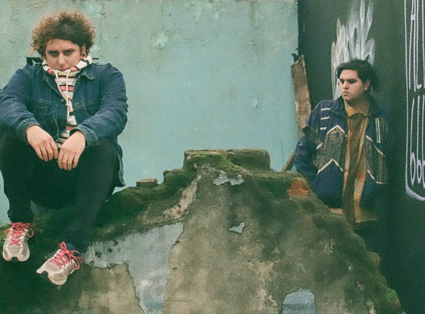 FrioLento: La banda penquista que se volvió mundialmente viral con un cover de Karol G