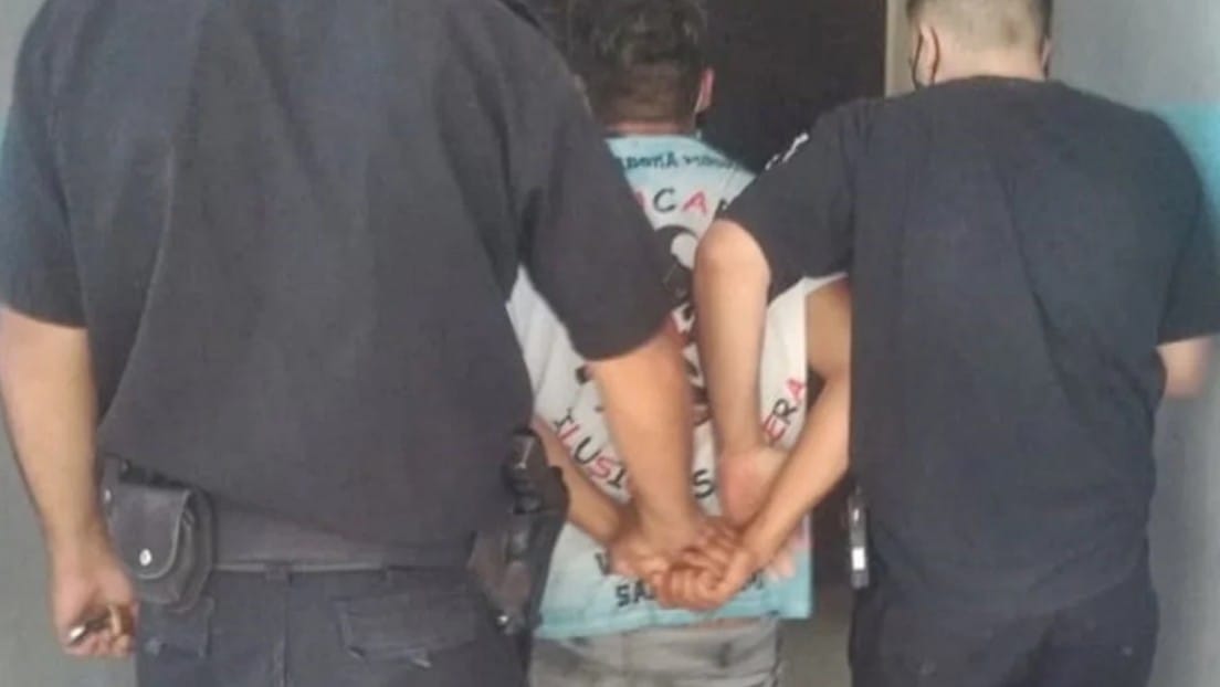 Joven que golpeó a niña de 2 años fue torturado con agua hirviendo