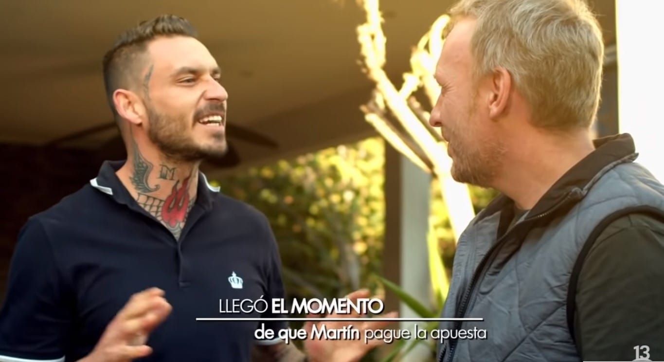 “Me tendrás siempre en tus nalgas”: El comentario de Mauricio Pinilla a Martín Cárcamo por su primer tatuaje tras perder apuesta