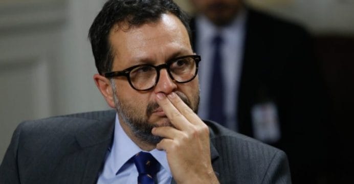 Rodrigo Hinzpeter por impuesto a los súper ricos: “Nos divide entre buenos y malos”