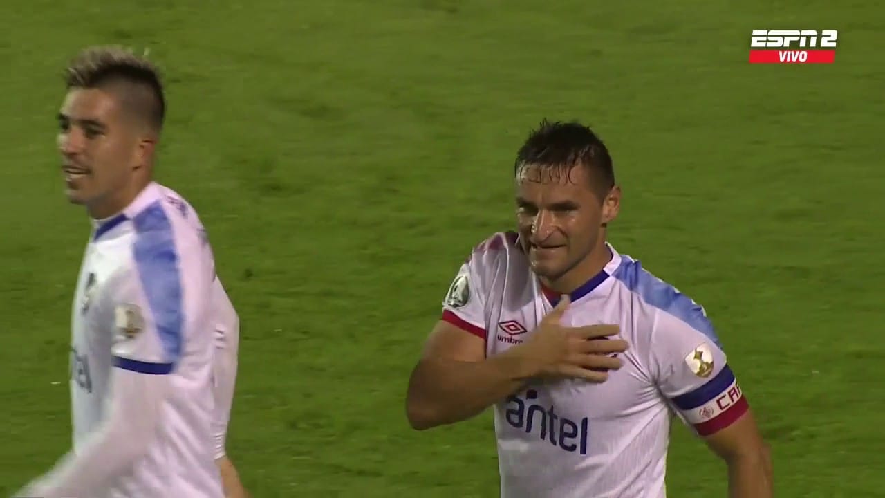 Guerra desatada de goles entre Nacional de Uruguay y el Atlético Nacional de Colombia