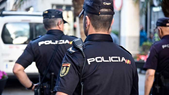 Detienen a hombre que contagió de Covid 19 a 22 personas