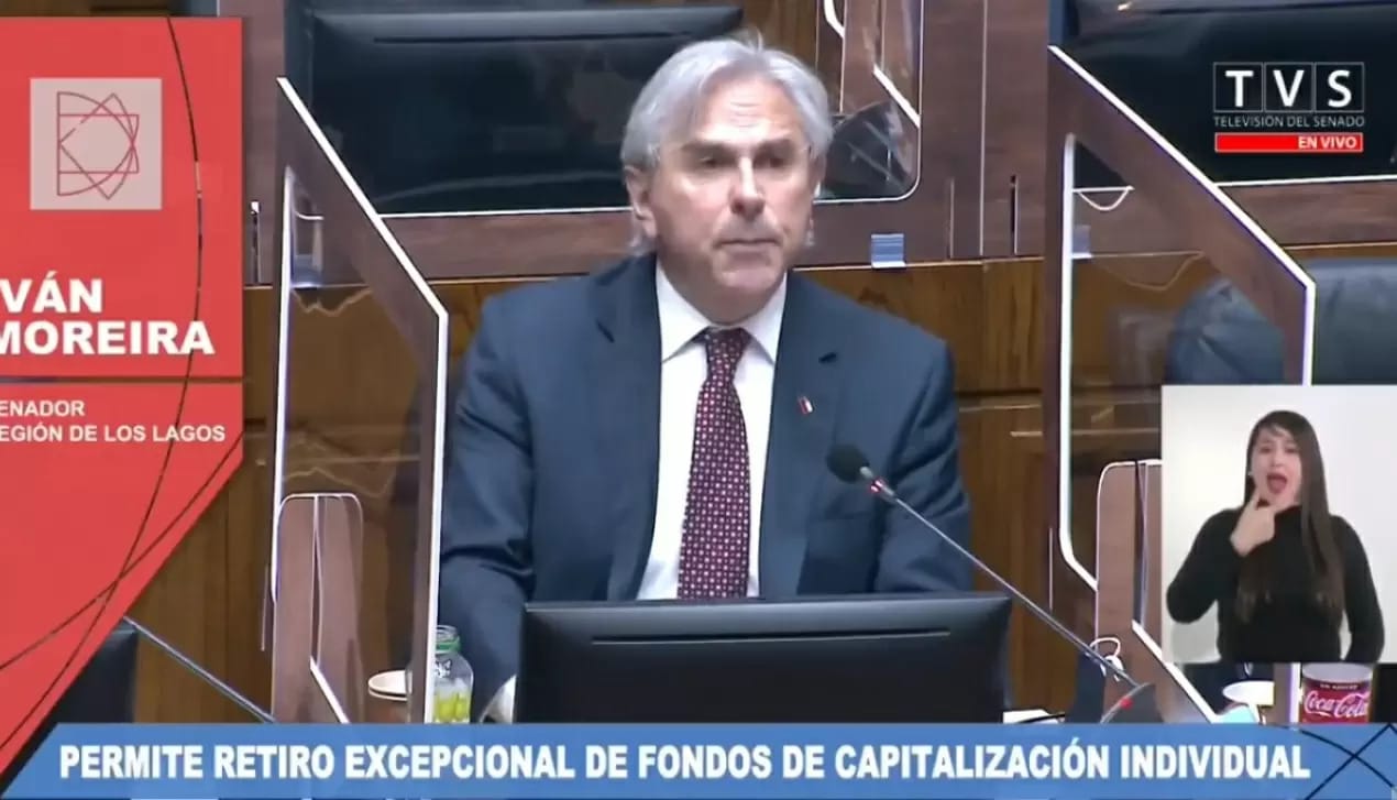 Senador Iván Moreira calificó como “penoso” posible proyecto del Gobierno de tercer retiro
