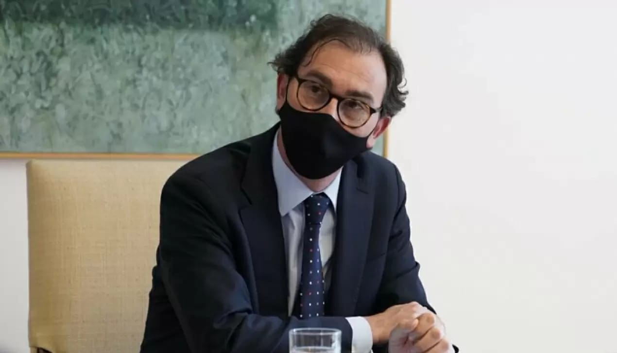 Ministro Figueroa reafirmó que colegios en comunas sin cuarentena pueden volver a clases desde el lunes