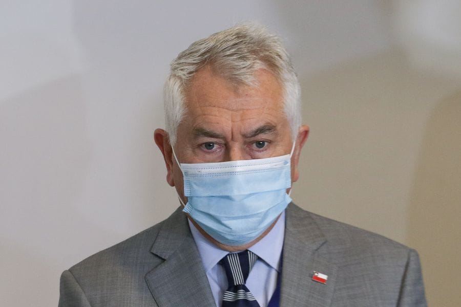 Diputados aprueban interpelación a ministro Paris por el manejo de la pandemia