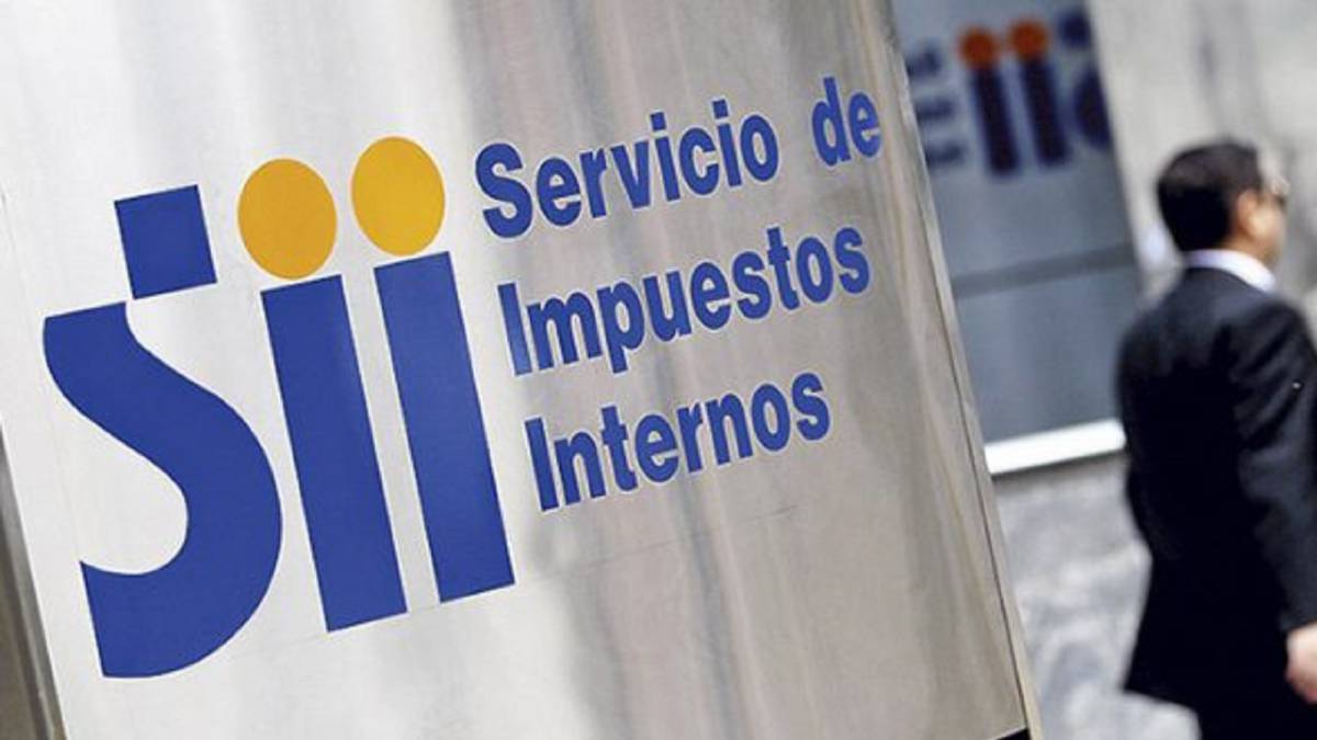 “Es un robo”: Indignación en redes por los numerosos descuentos en la Operación Renta 2021