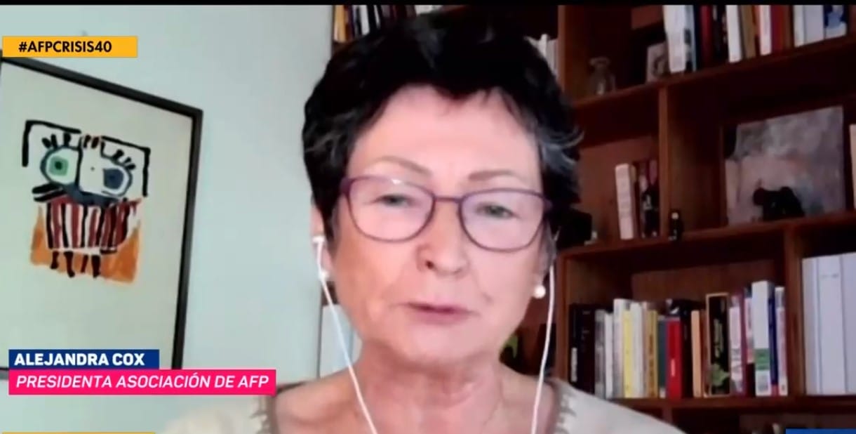 “Nicanor Parra trabajó hasta los 103”: Dichos de presidenta de las AFP, Alejandra Cox, encendió las redes