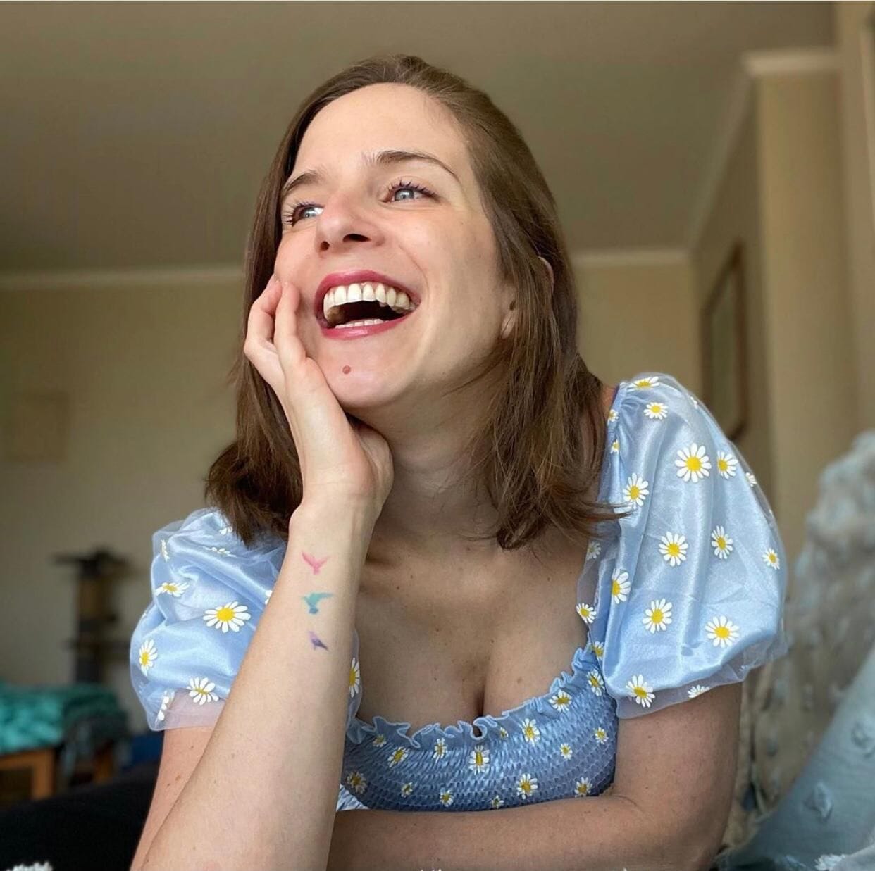 Alison Mandel realizó divertida campaña contra los antivacunas