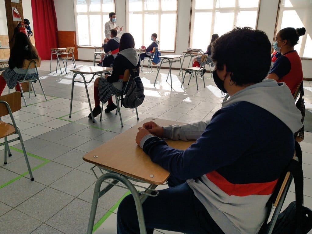 Clases presenciales serán obligatorias en el 2022