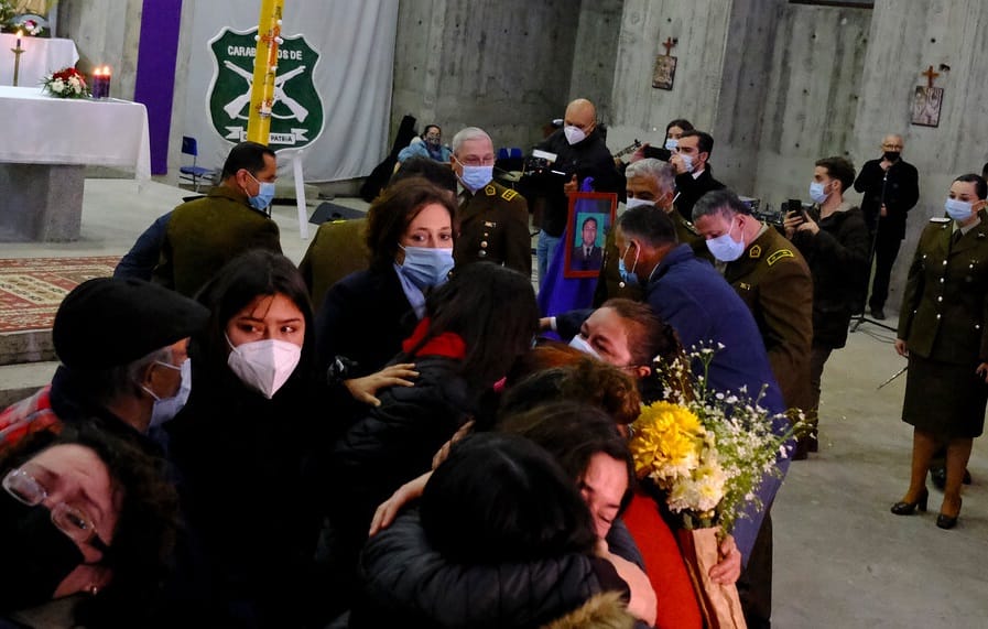 Carabineros habilitó libro de condolencias en Comisaría Virtual en memoria de Francisco Benavides