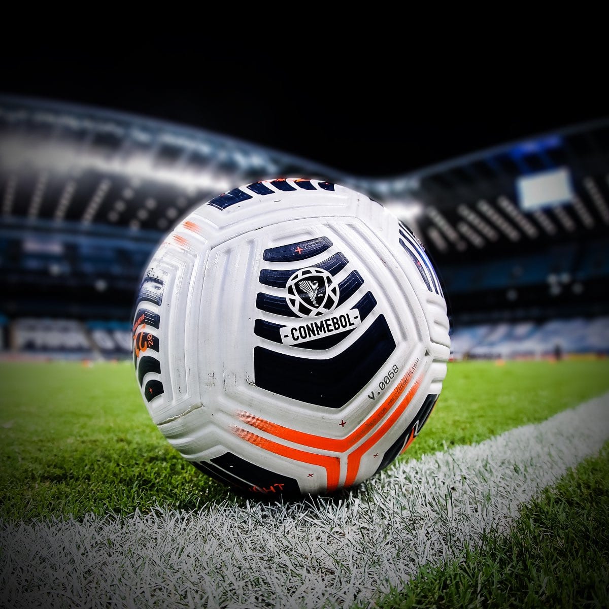 ¿Y qué pasó con Chile? La Conmebol definió las sedes para final de la Sudamericana y la Libertadores