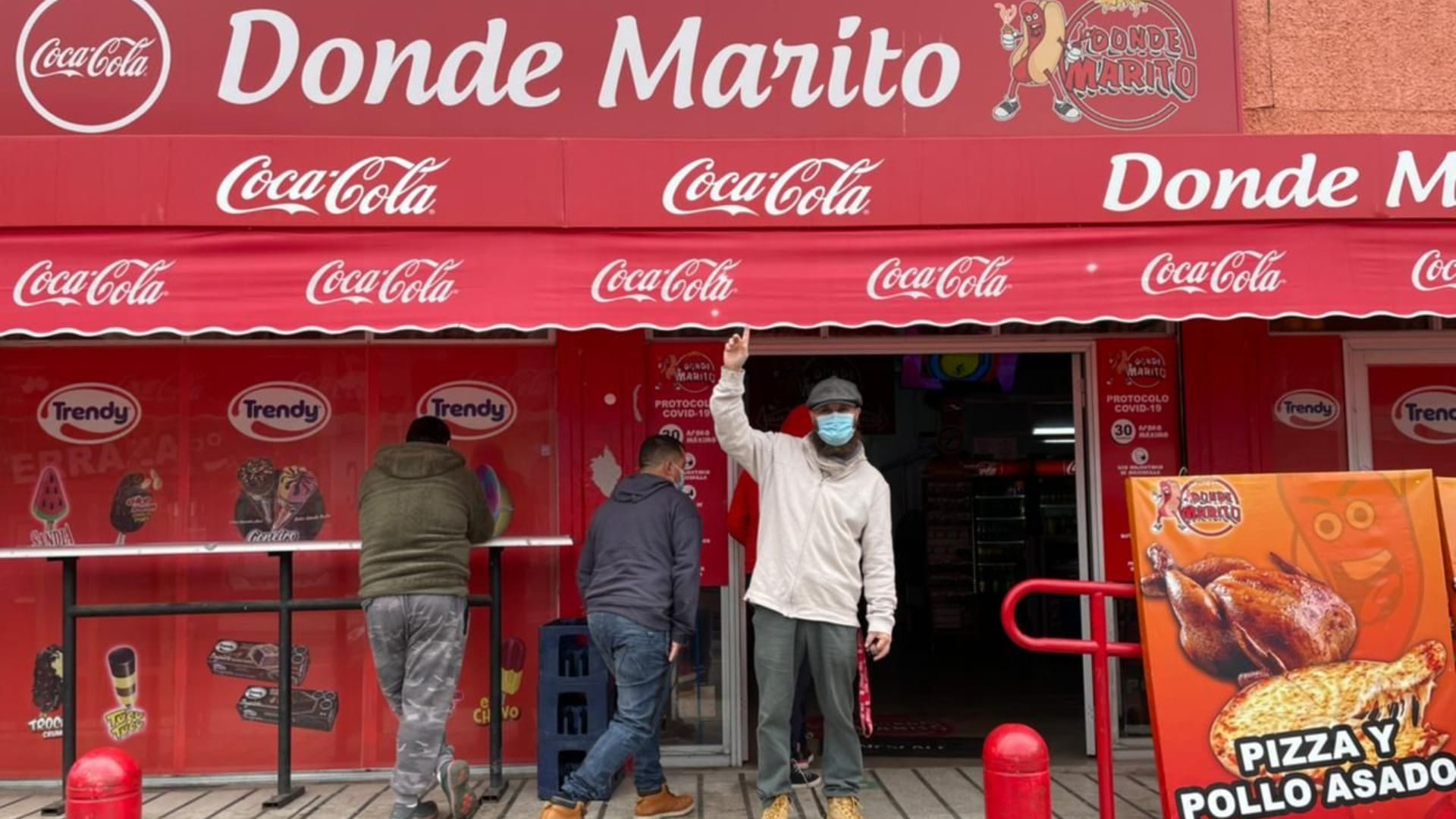 Solicitan la clausura de popular local de completos ”Donde Marito” en Concepción