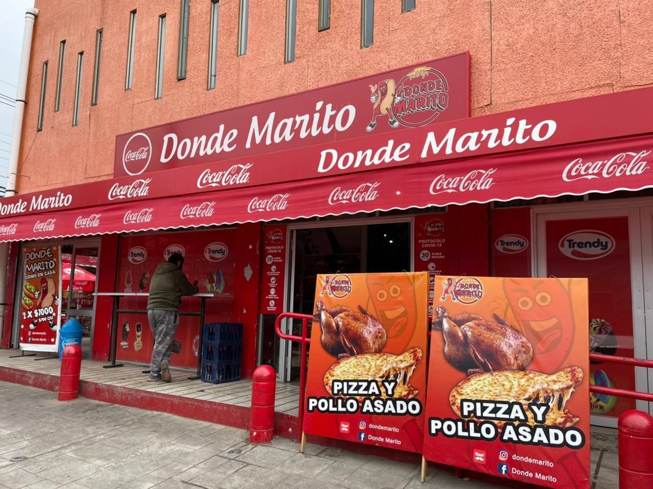 Local penquista “Donde Marito” buscar ser la mejor picada de Chile